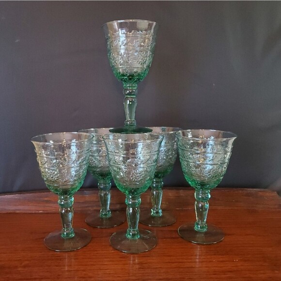 Mikasa Tender Leaves 12 oz Water Goblets 7.25" Glasses Green - Picture 6 of 9